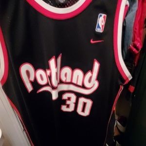 Throwback Portland trailblazers Wallace jersey